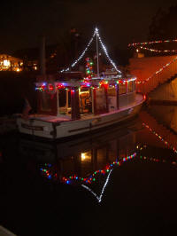 lighted boat parade - Mojo at Bethel Island