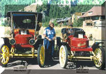 allen blazick's 1910  model 70 and 1909 model r stanleys.jpg (51460 bytes)